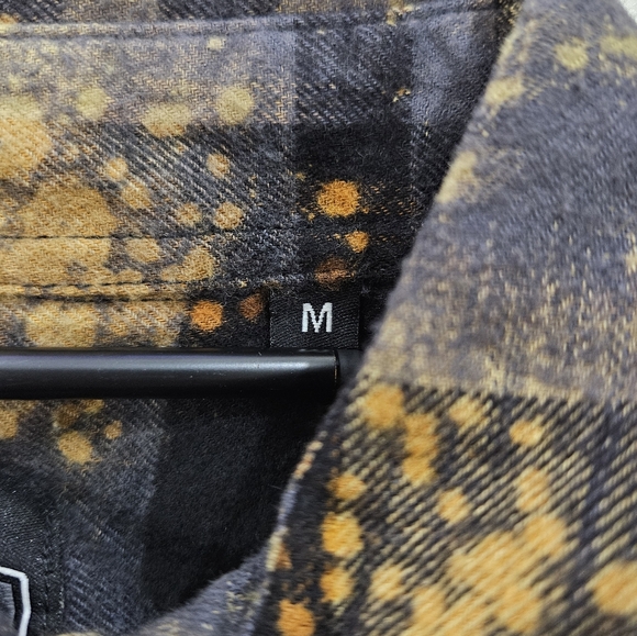 Angry Minnow Clothing Co. Flannel in Yellow & Black Tie-Dye Women’s Size M - Picture 4 of 7